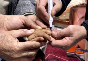 اجرای مرحله تازه واکسناسیون فلج کودکان در بادغیس؛ ۹۰ هزار کودک در بالامرغاب و غورماچ واکسن میشوند